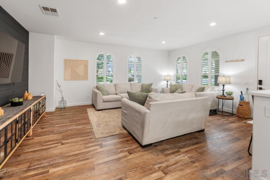 3605 Summit Trail Ct