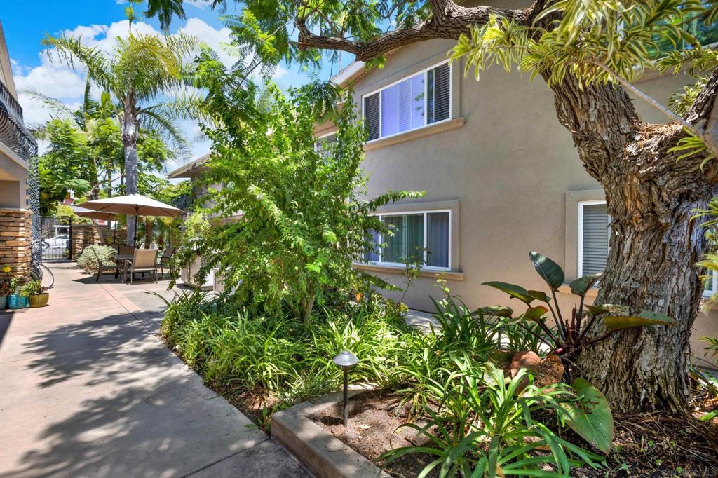 2021 1/2 Oliver Avenue