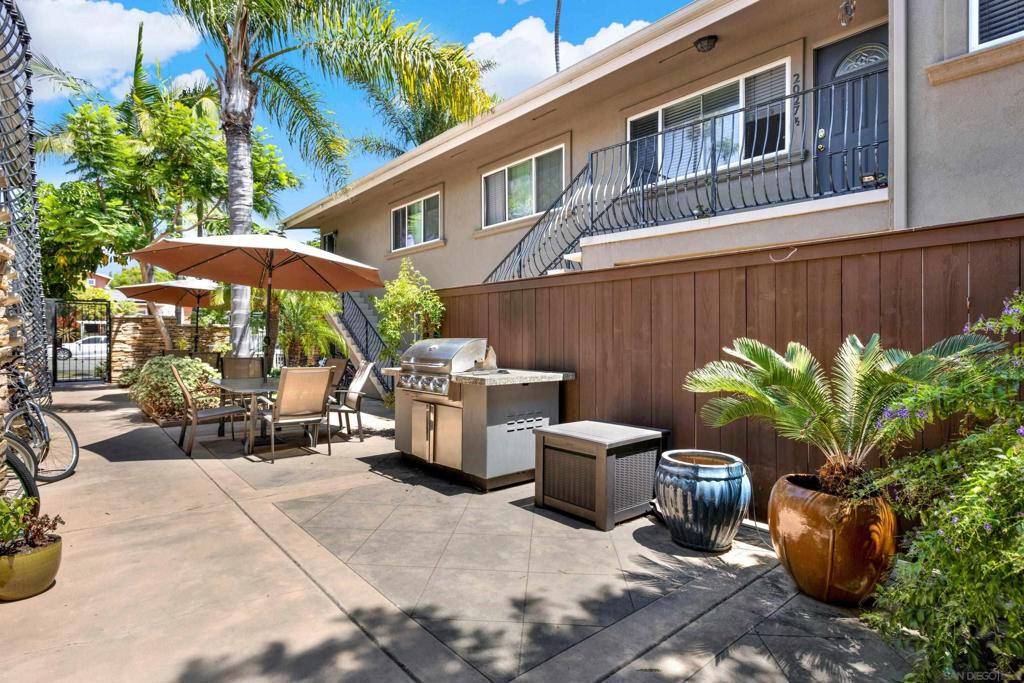 2021 1/2 Oliver Avenue