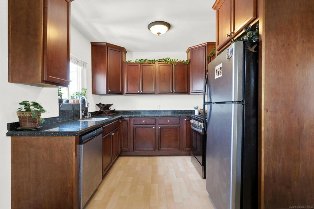 2021 1/2 Oliver Avenue