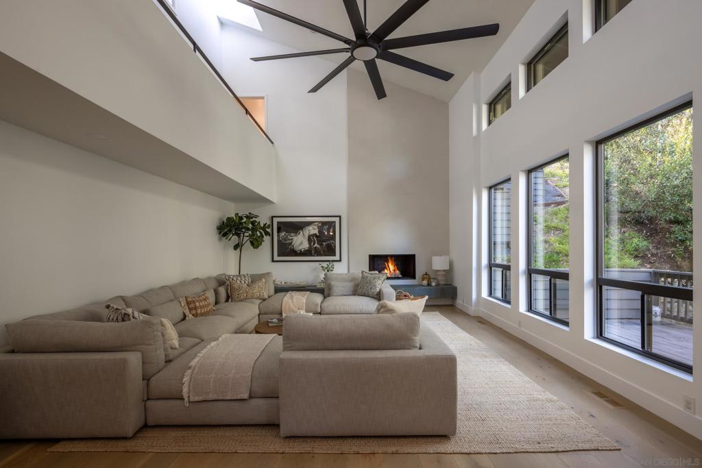 15131 El Camino Real