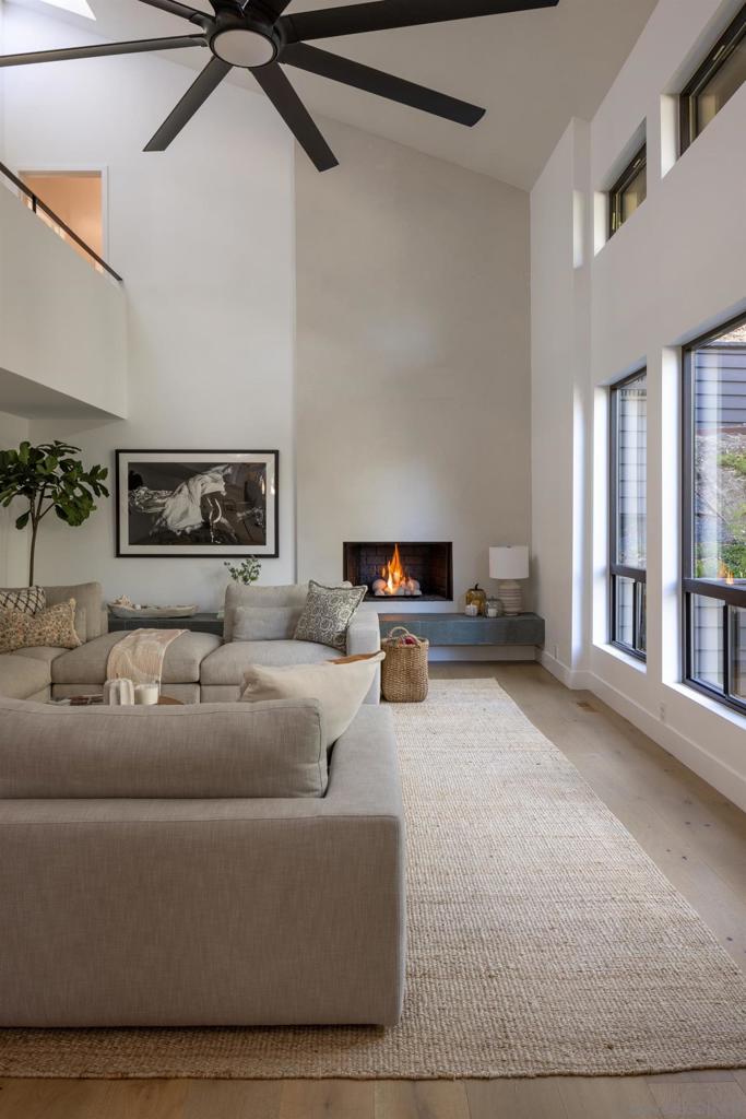 15131 El Camino Real