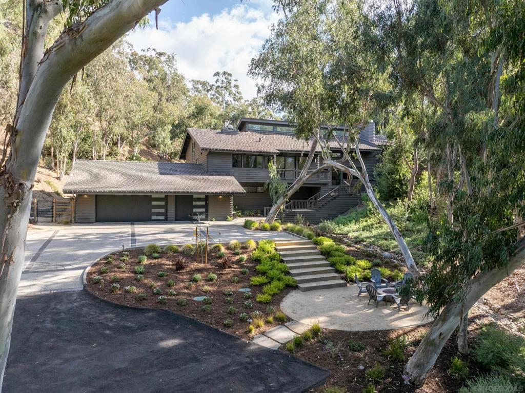 15131 El Camino Real