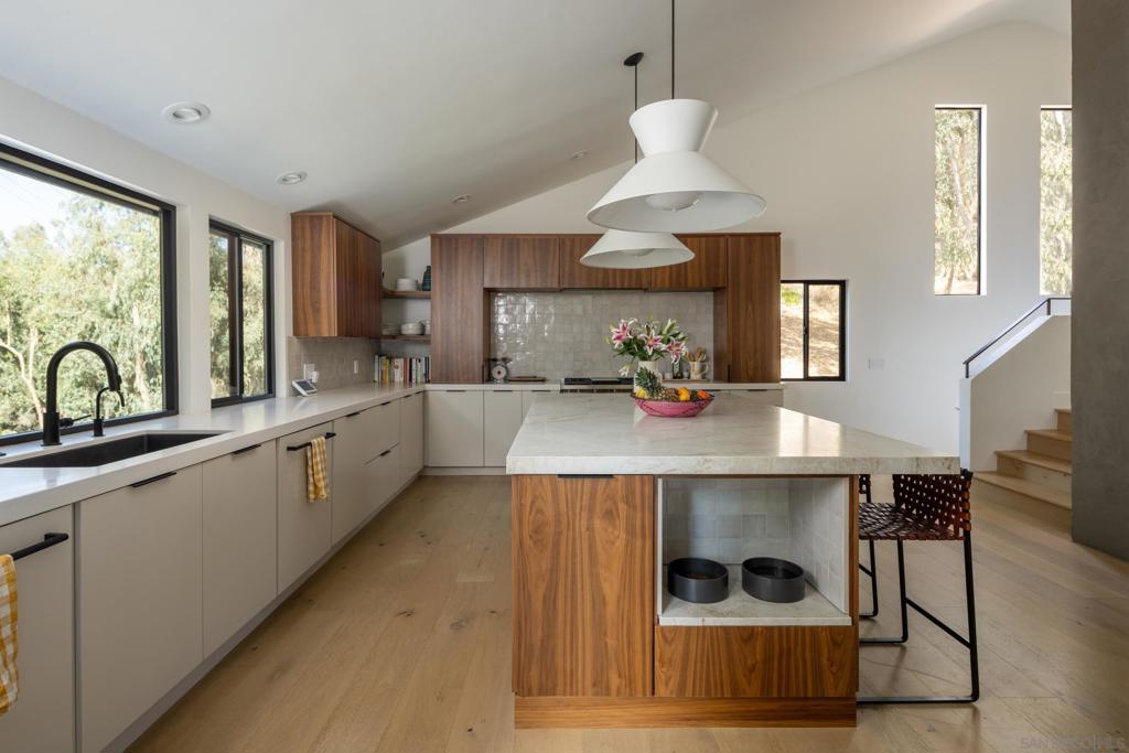 15131 El Camino Real