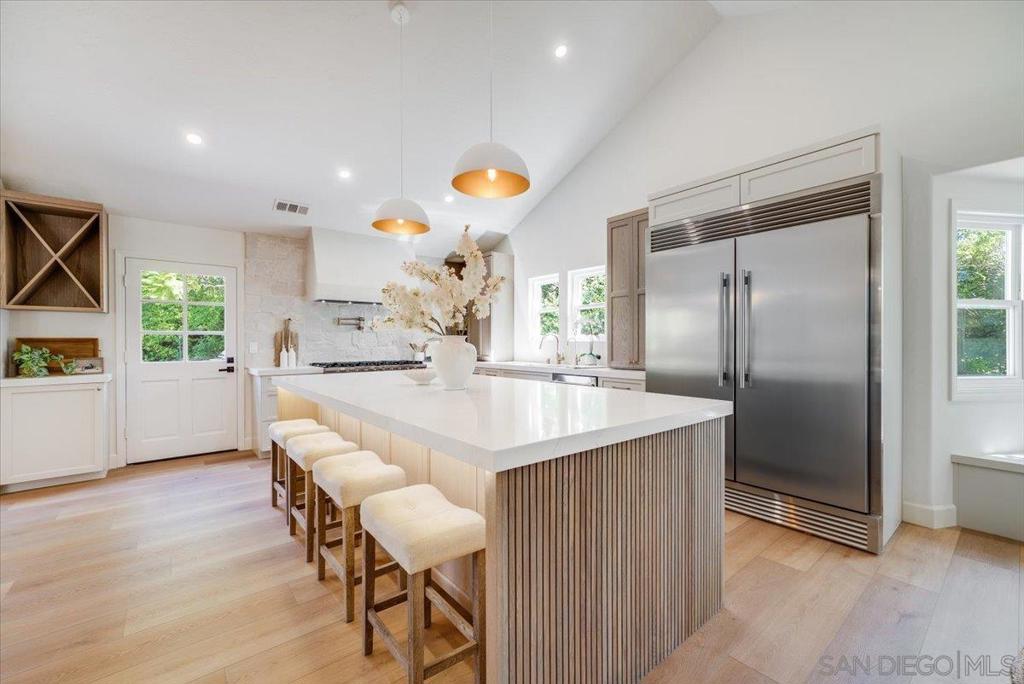 2114 Vista Valle Verde Dr