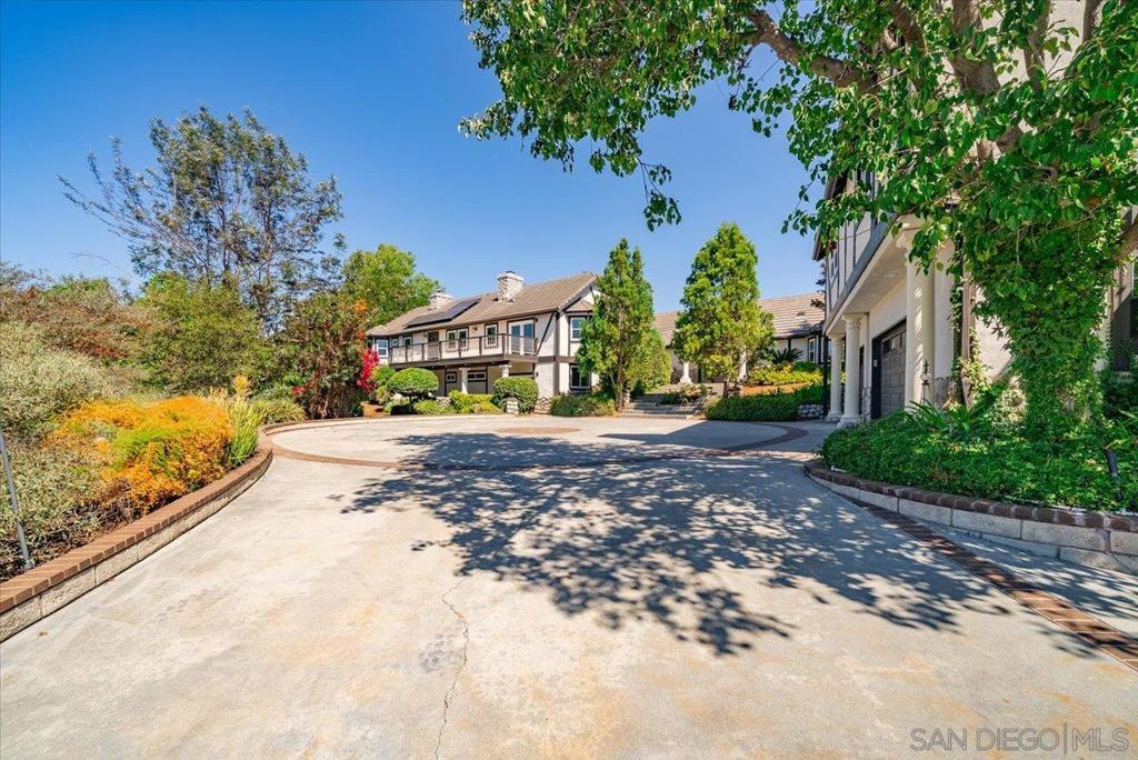 2114 Vista Valle Verde Dr