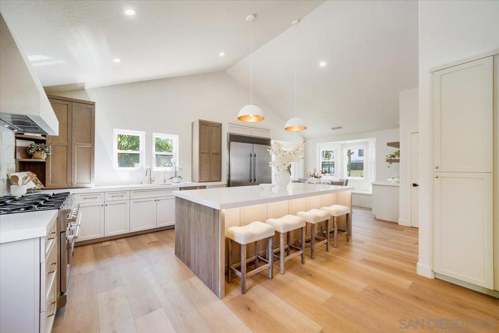 2114 Vista Valle Verde Dr