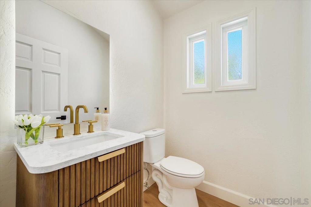 2114 Vista Valle Verde Dr