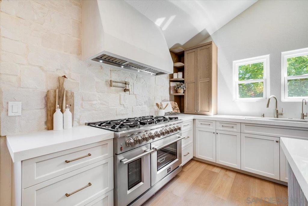 2114 Vista Valle Verde Dr