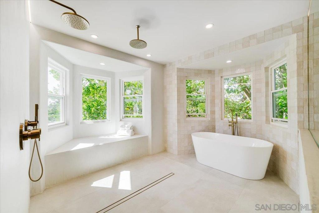 2114 Vista Valle Verde Dr