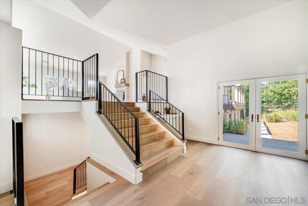 2114 Vista Valle Verde Dr