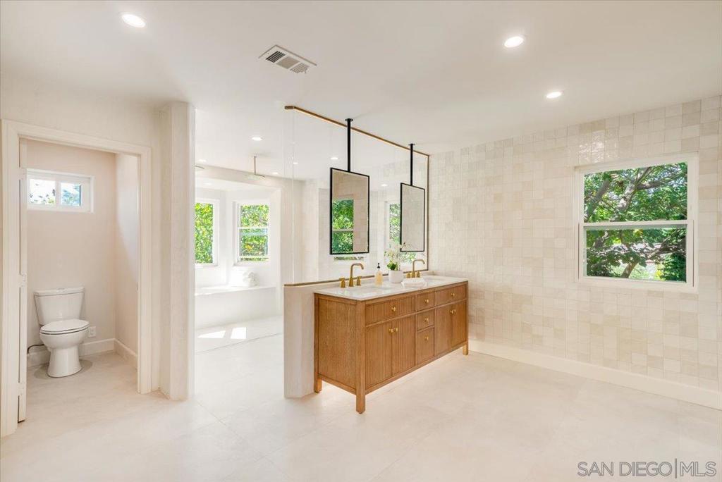 2114 Vista Valle Verde Dr