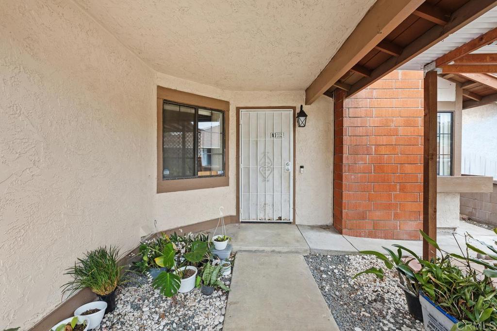 6423 Plaza Cuernavaca