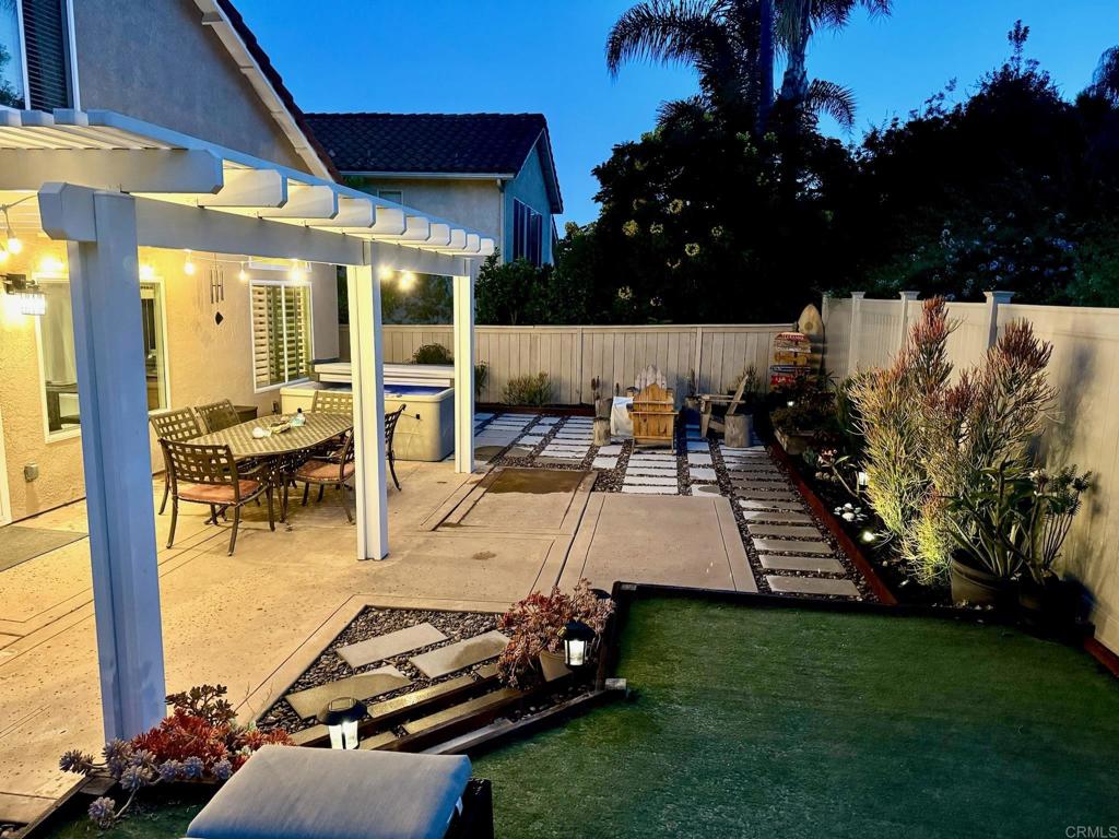 1733 Crystal Ridge Way