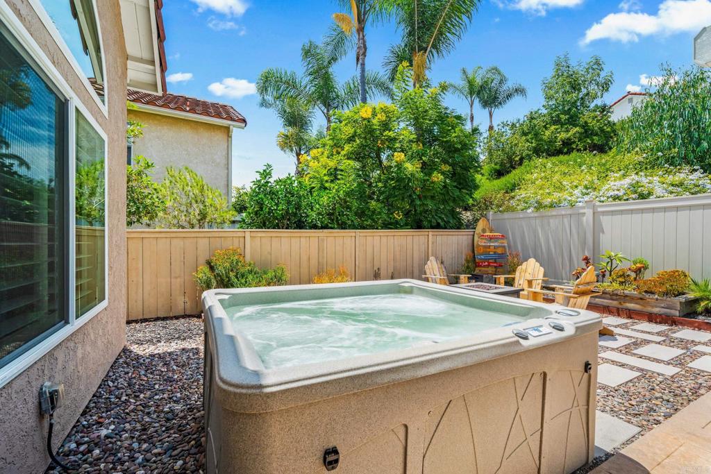 1733 Crystal Ridge Way