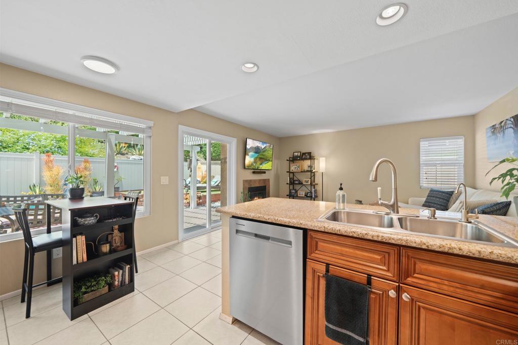 1733 Crystal Ridge Way