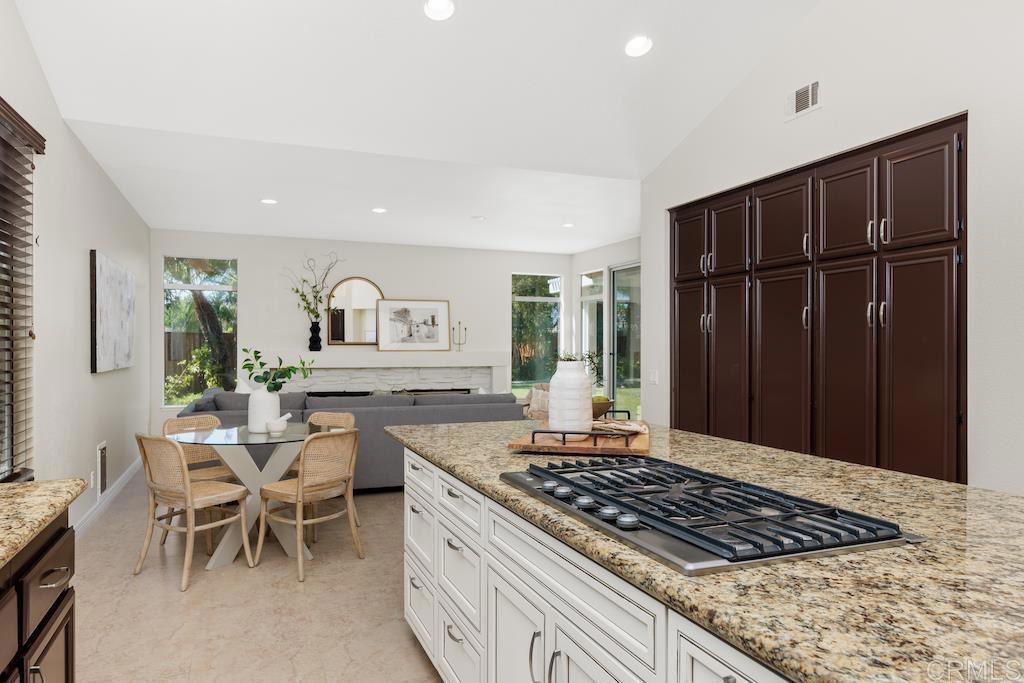 4674 Spinnaker Bay Ct