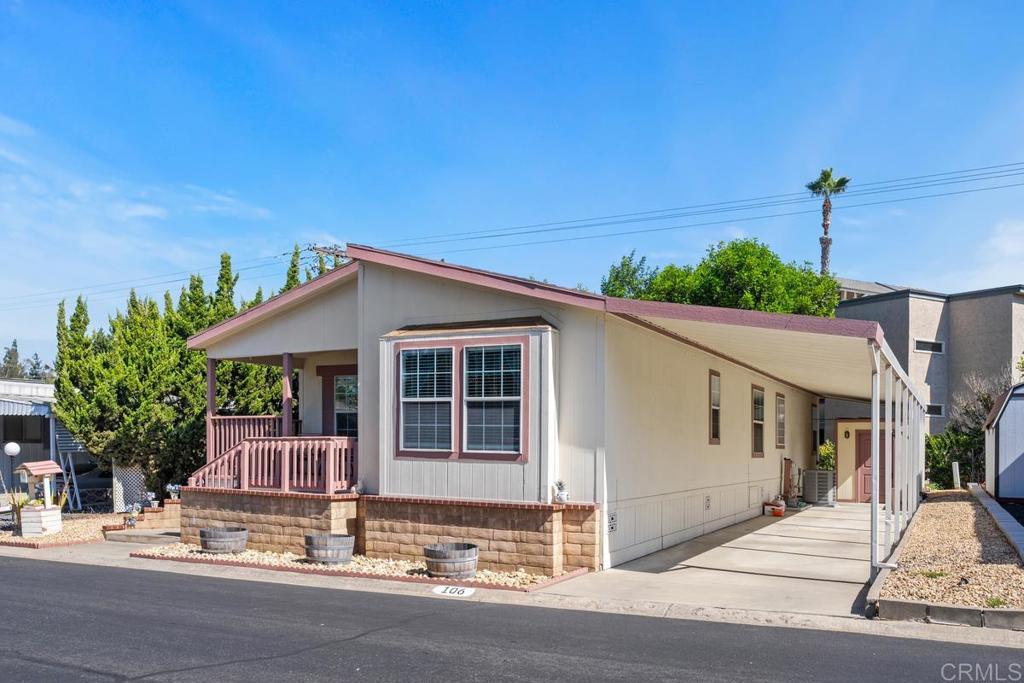 525 W El Norte Parkway 106