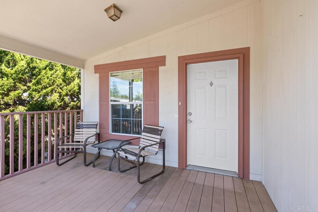 525 W El Norte Parkway 106