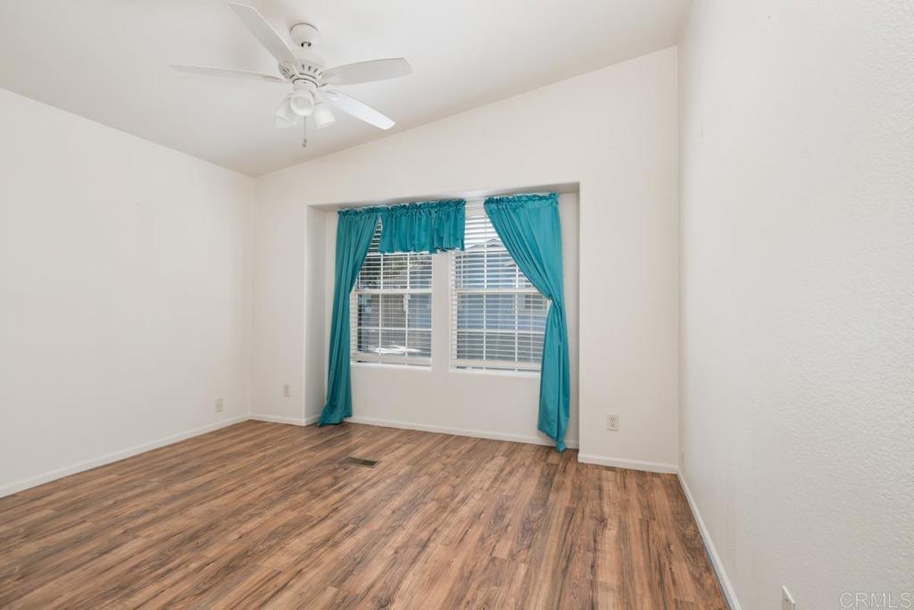 525 W El Norte Parkway 106