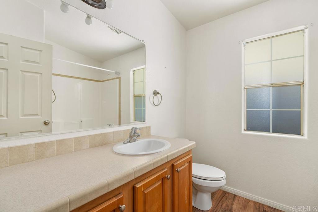 525 W El Norte Parkway 106