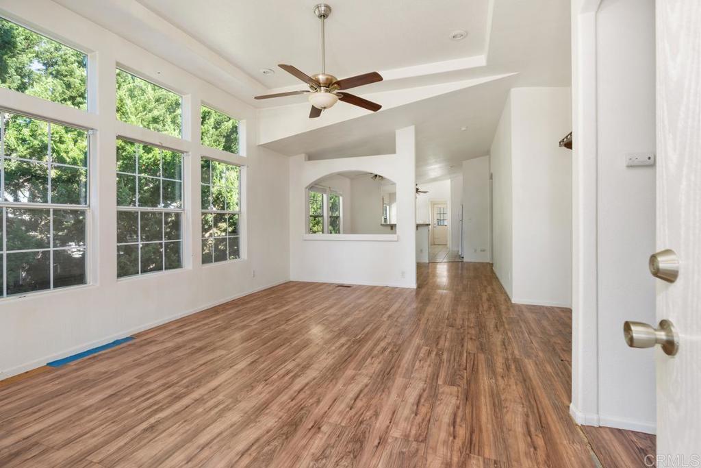 525 W El Norte Parkway 106