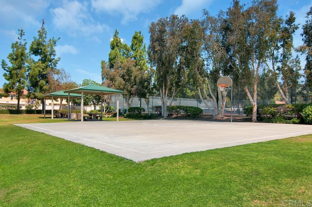 1283 Avenida Fragata