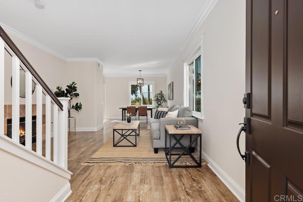 1283 Avenida Fragata