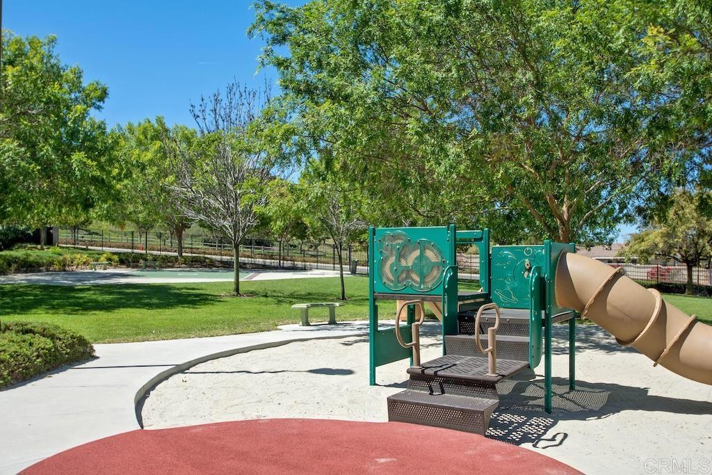 1283 Avenida Fragata