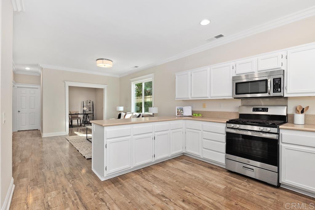 1283 Avenida Fragata