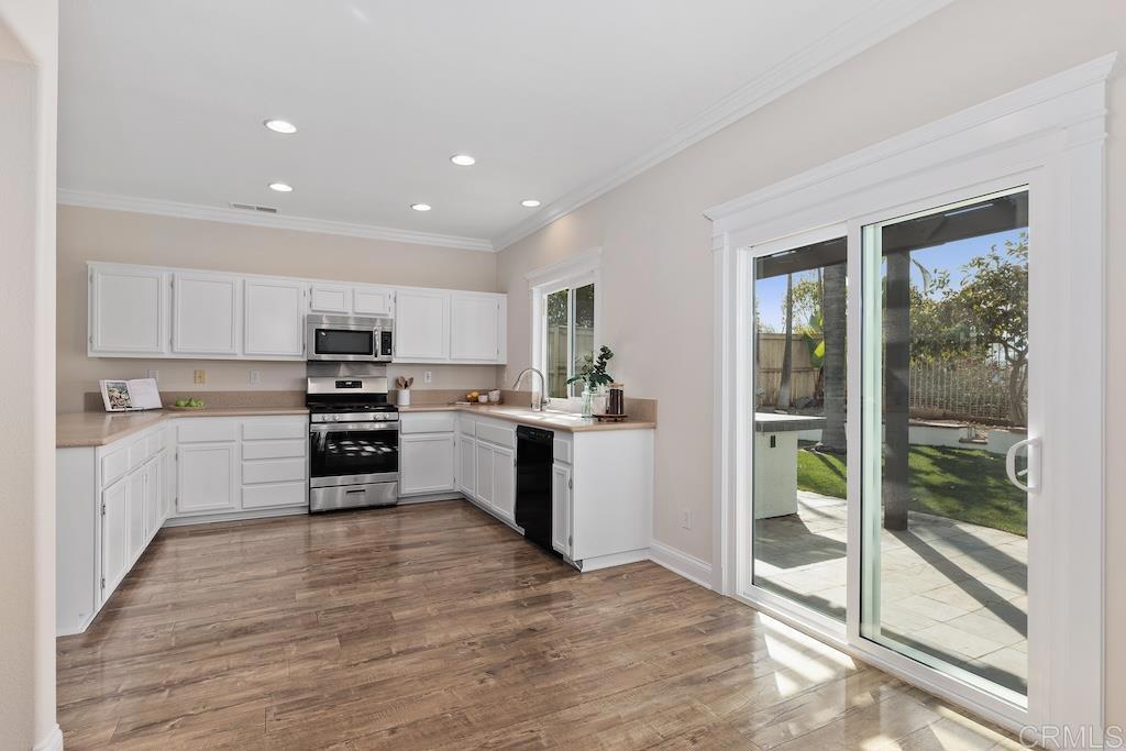 1283 Avenida Fragata