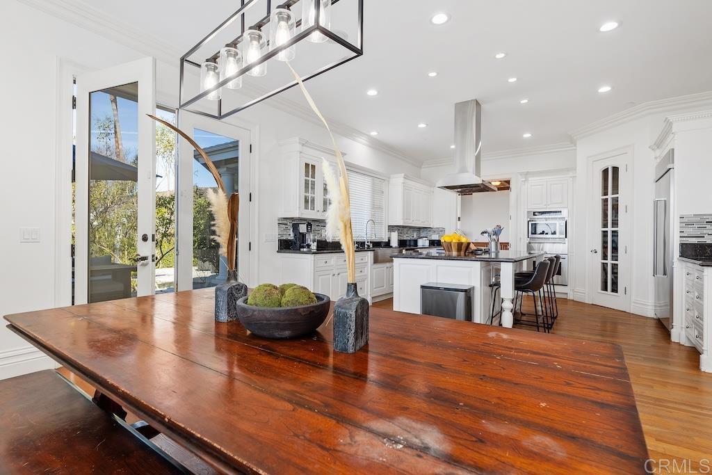 2196 Alessandro Trail