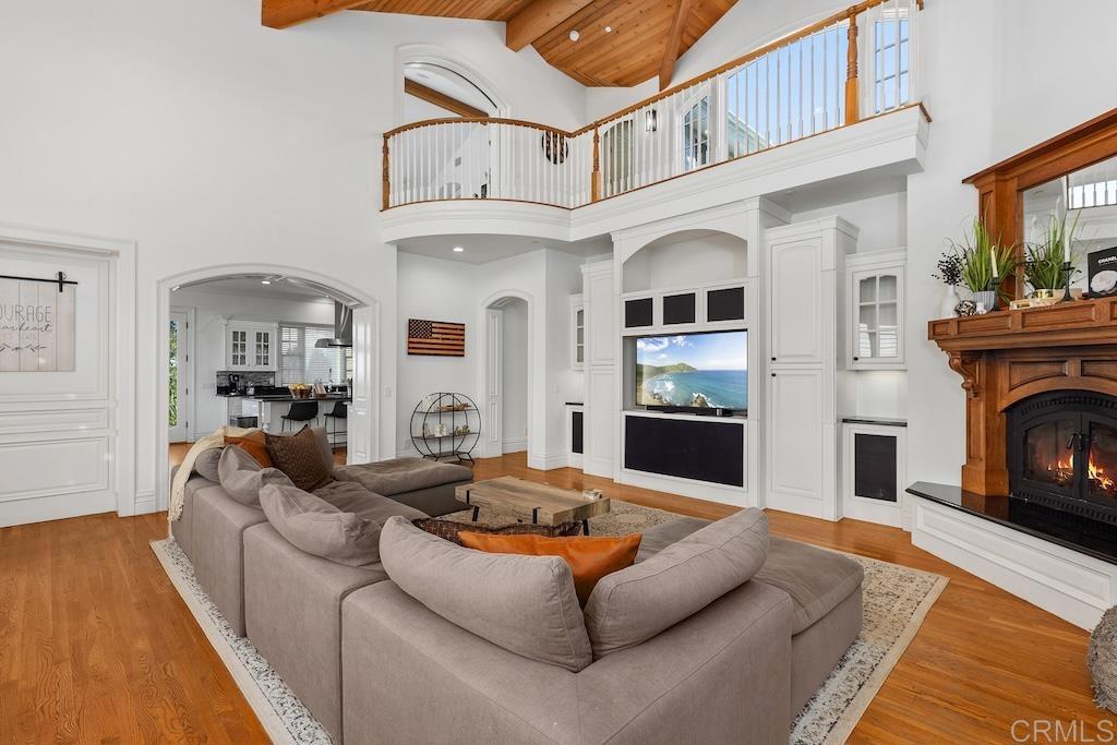 2196 Alessandro Trail