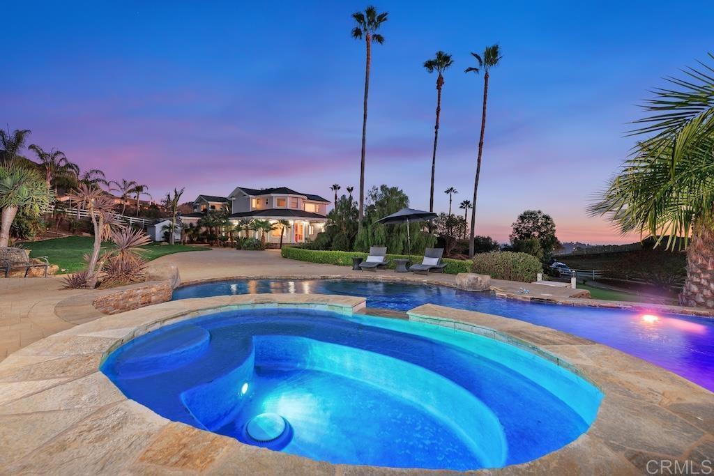 2196 Alessandro Trail