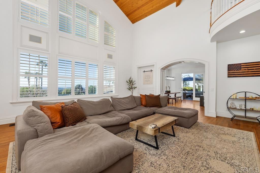 2196 Alessandro Trail