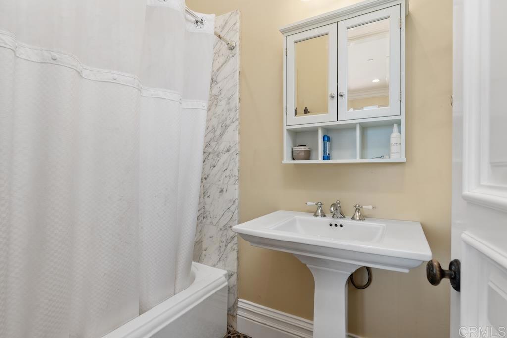 2196 Alessandro Trail