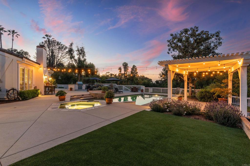 13326 Arroya Vista Rd