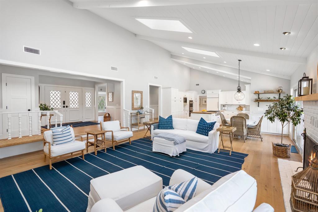 13326 Arroya Vista Rd