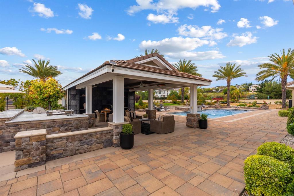 2574 Muirfields Dr