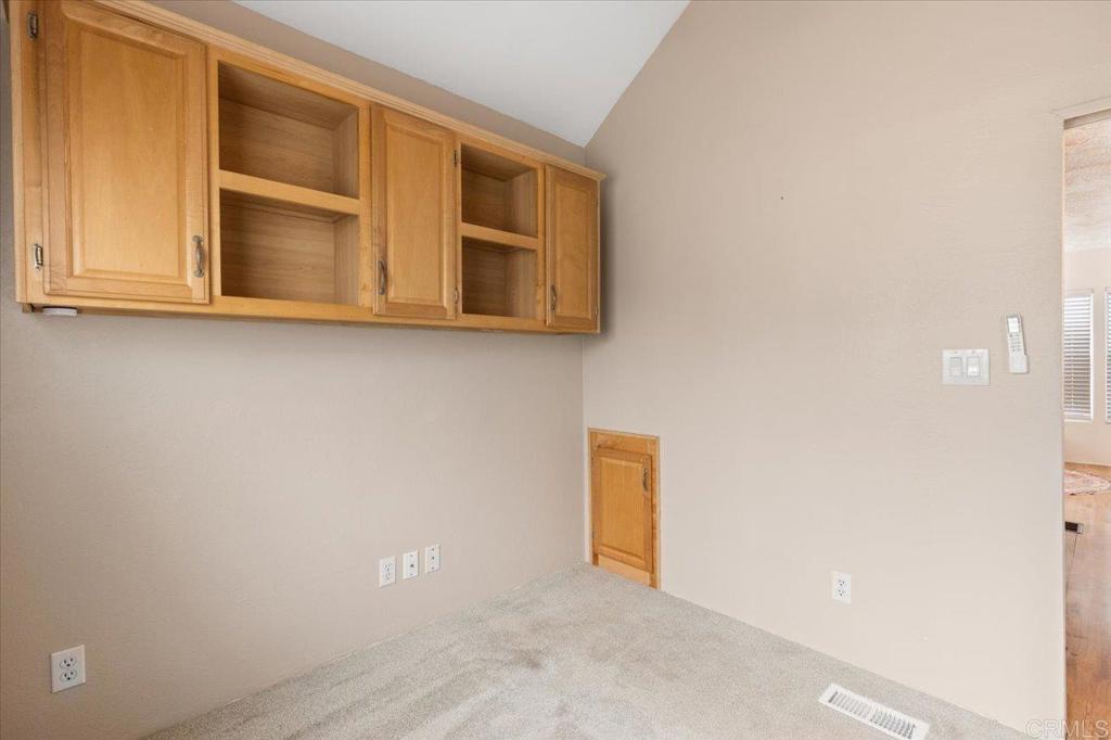 1624 N Coast Highway 101 12