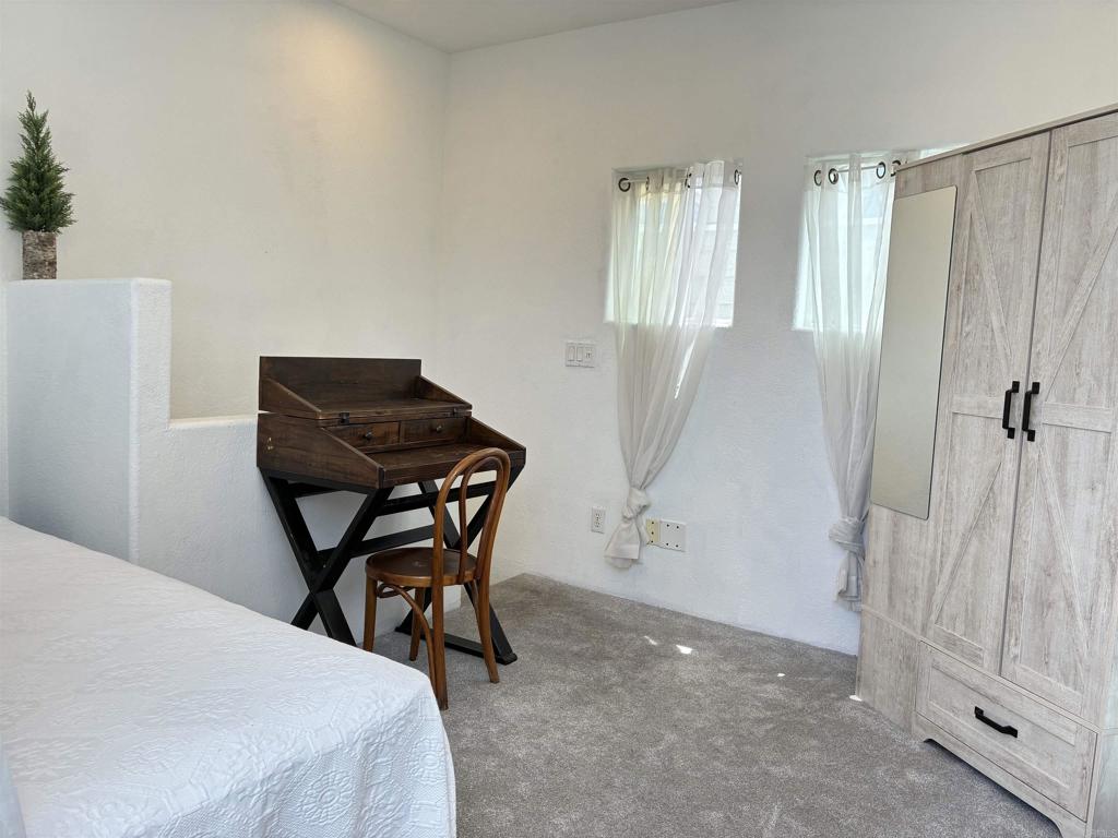 1624 N Coast Highway 101 12