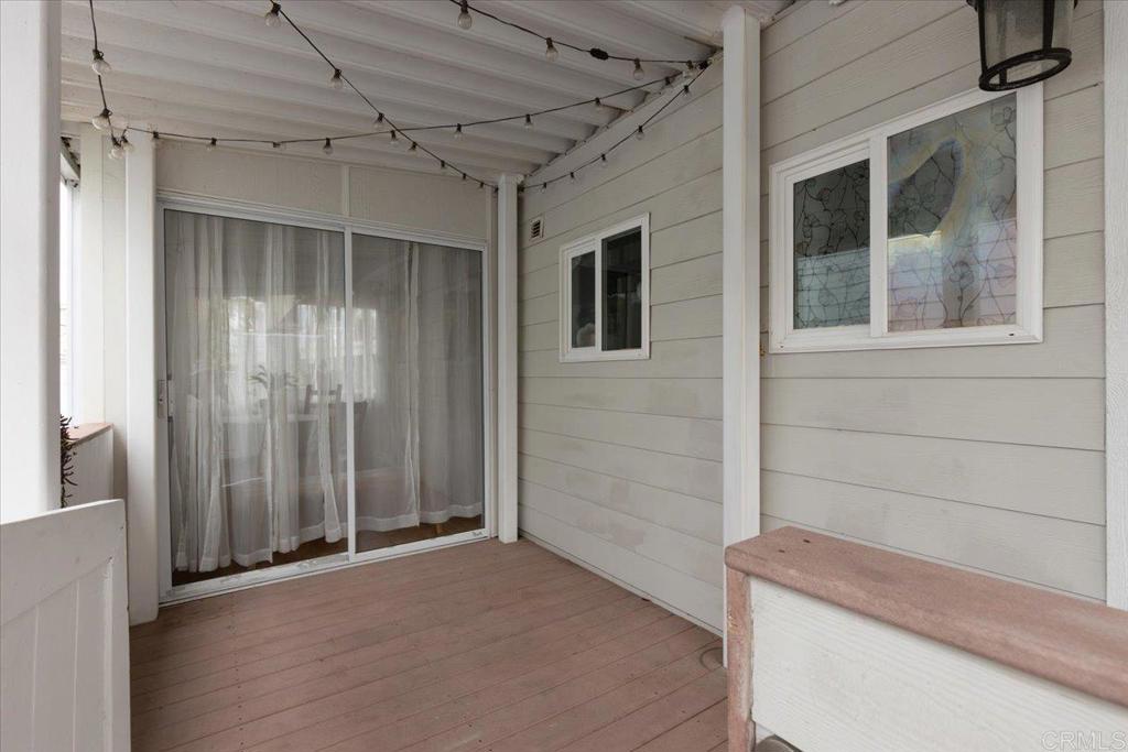 1624 N Coast Highway 101 12