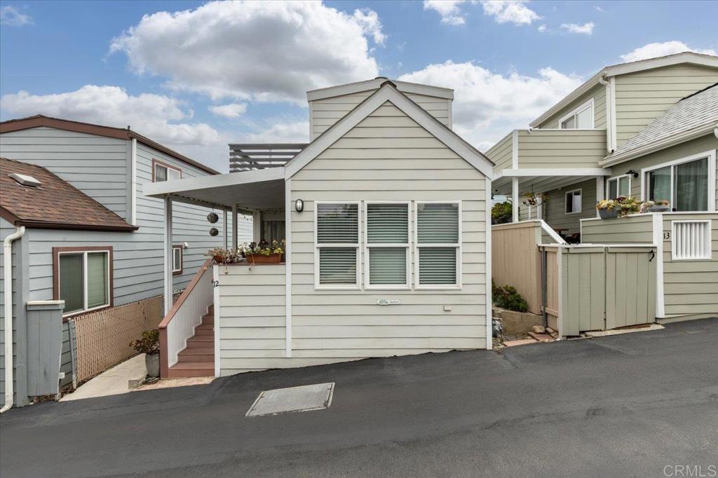 1624 N Coast Highway 101 12