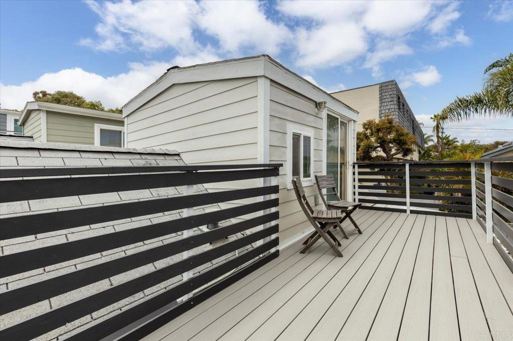 1624 N Coast Highway 101 12