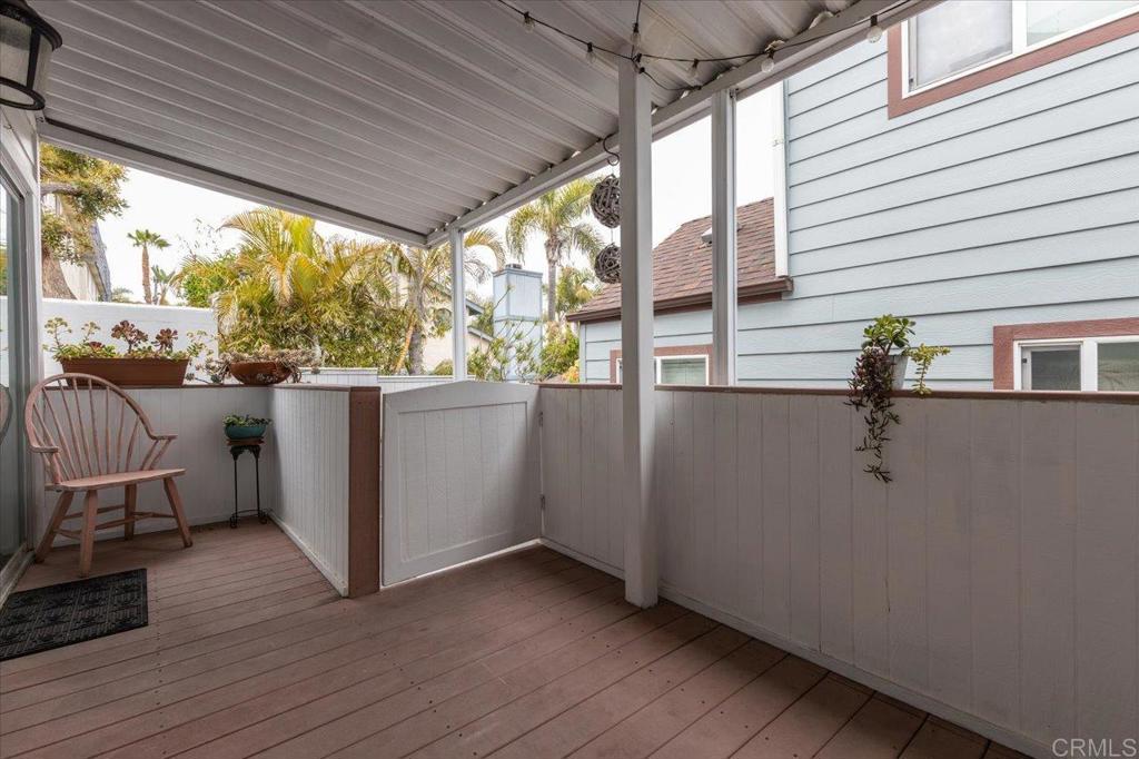 1624 N Coast Highway 101 12