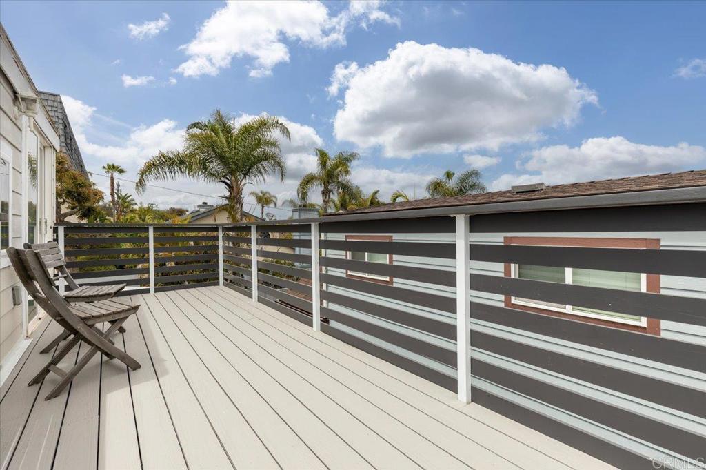 1624 N Coast Highway 101 12