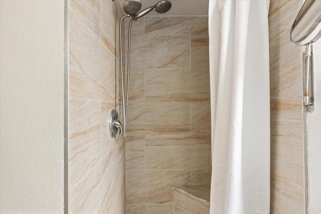 1624 N Coast Highway 101 12