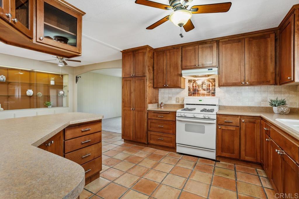 650 S Rancho Santa Fe Road 9