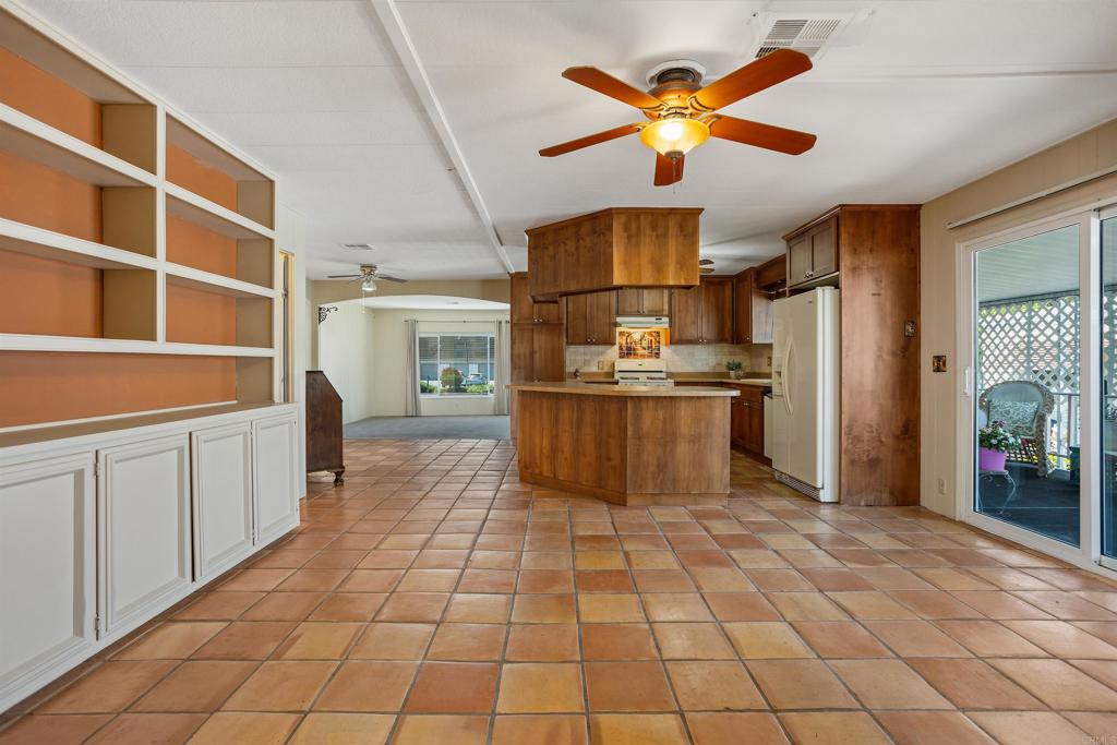 650 S Rancho Santa Fe Road 9