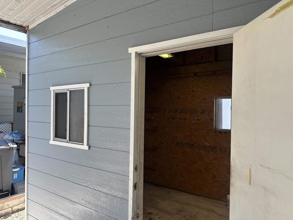 650 S Rancho Santa Fe Road 9